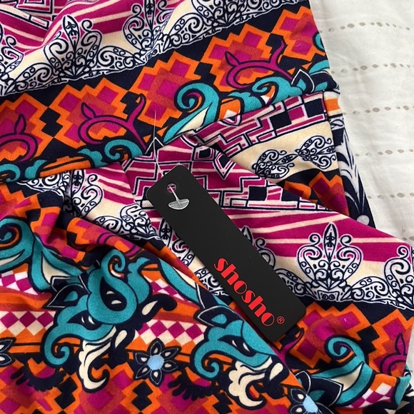 Fun pattern shorts - Picture 2 of 2